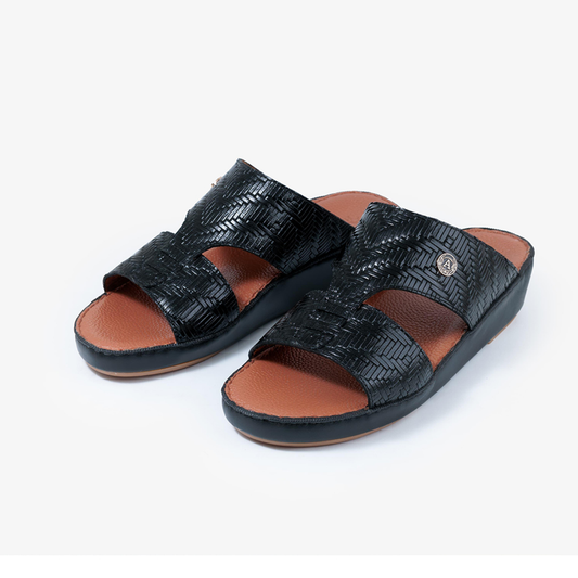 نسيج أسود فاخر + جوارب بلون أسمر فاتح