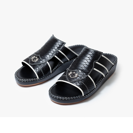 جلد أرجل نعامة فاخر باللون الأسود + جوارب سوداء