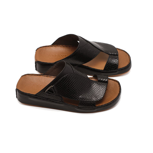 ٩٠١٨ - نعال رجالي أسود من جلد الكوبرا