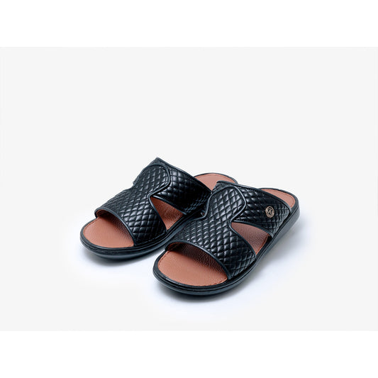 جلد تمساح أسود + جوارب بلون أسمر فاتح