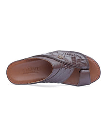 13- Classic 712 - White Crown and Black Ostrich Print